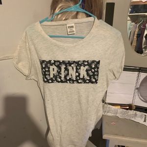 Pink VS t shirt size M